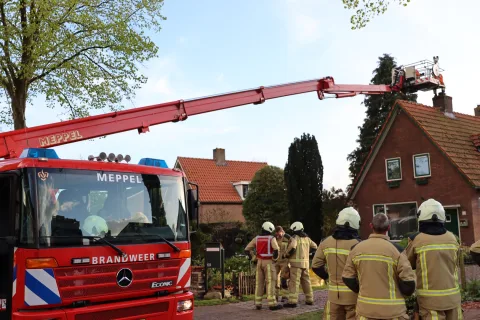 Brandweer gealarmeerd voor schoorsteenbrand in Uffelte