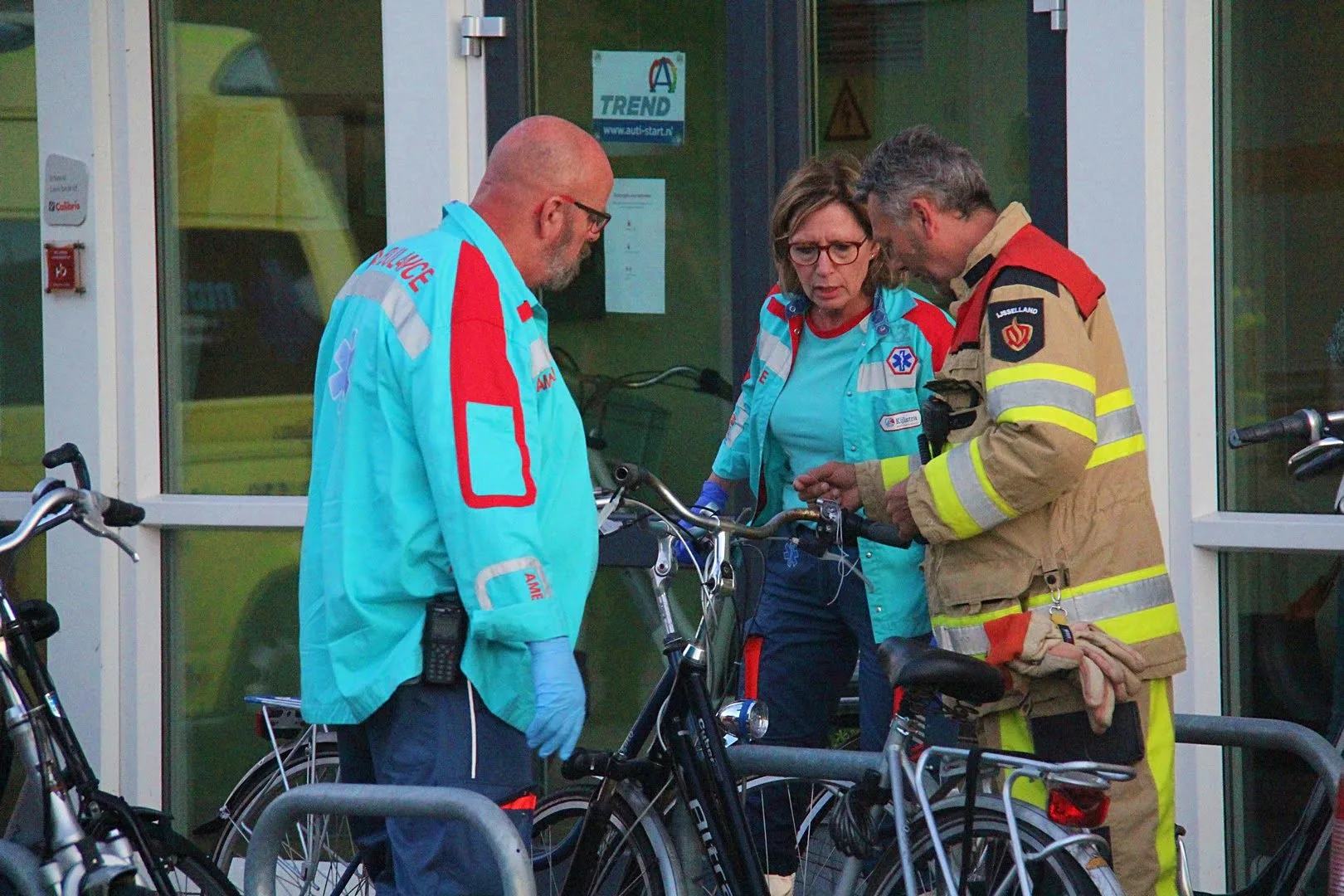 Brandweer bevrijdt met hand beknelde fietser