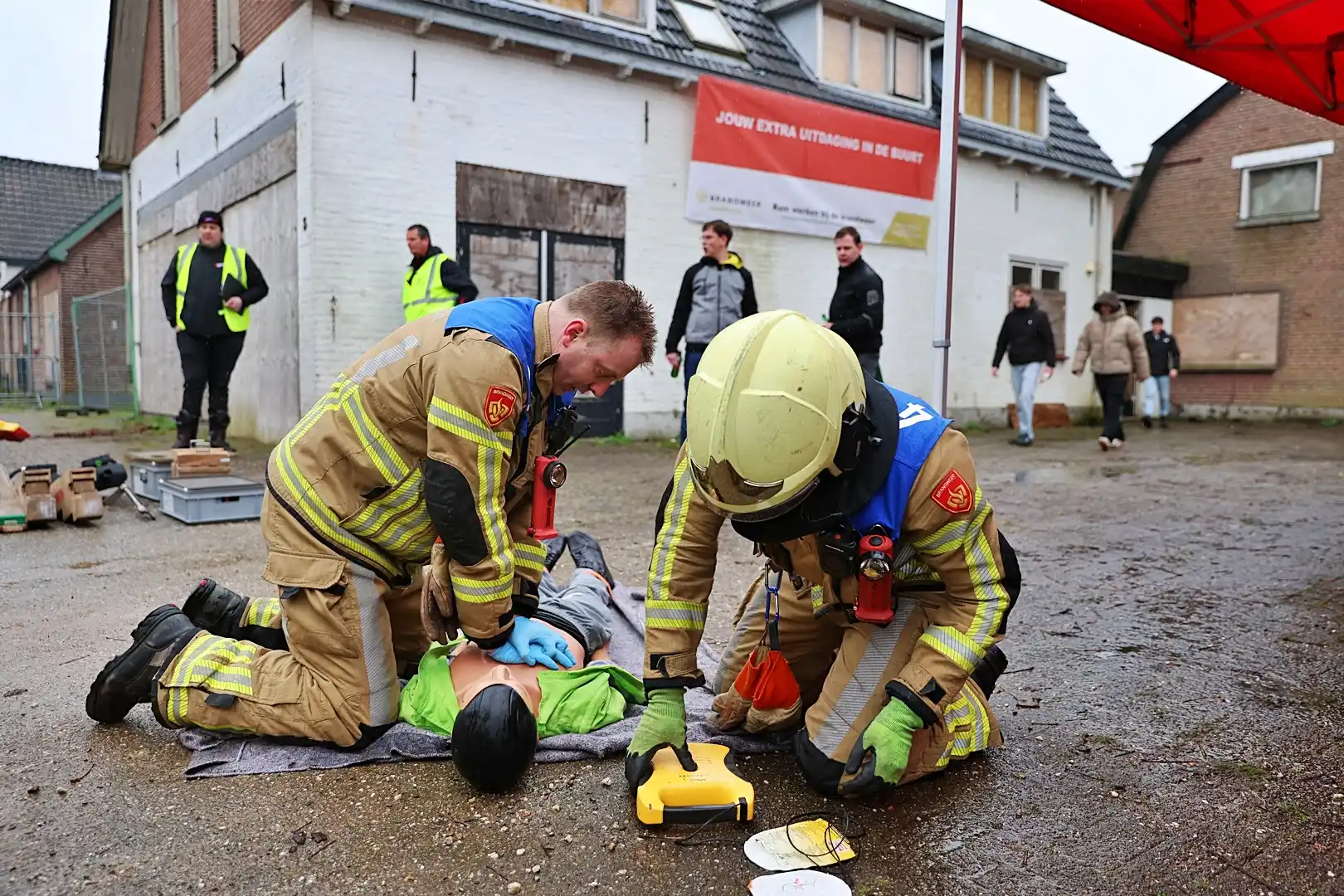 Brandweer Steenwijk vijfde bij brandweer wedstrijden in Bathmen