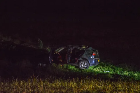 Twee gewonden bij eenzijdig ongeval op Zomerdijk