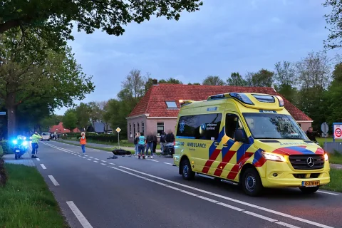 Gewonde bij aanrijding op de Paasloerweg bij Paasloo
