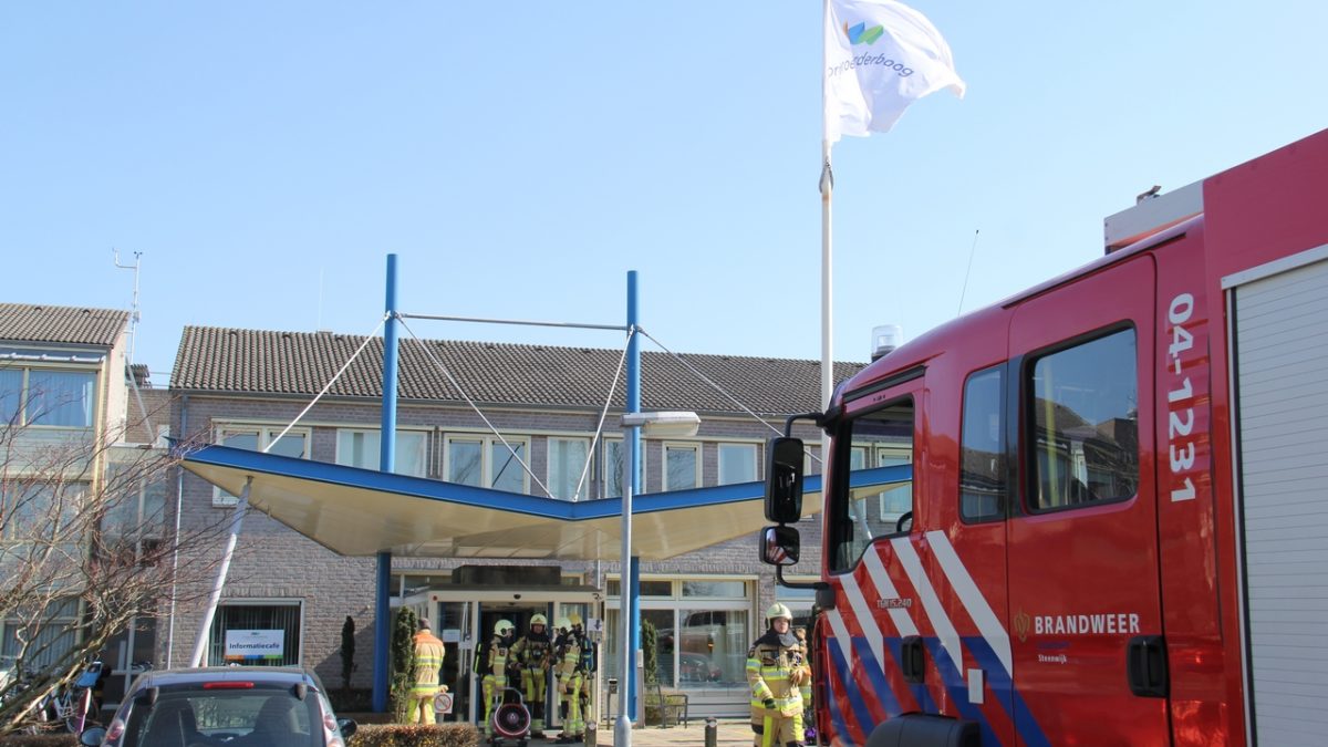 Binnenbrand in zorginstelling de Zonnekamp in Steenwijk