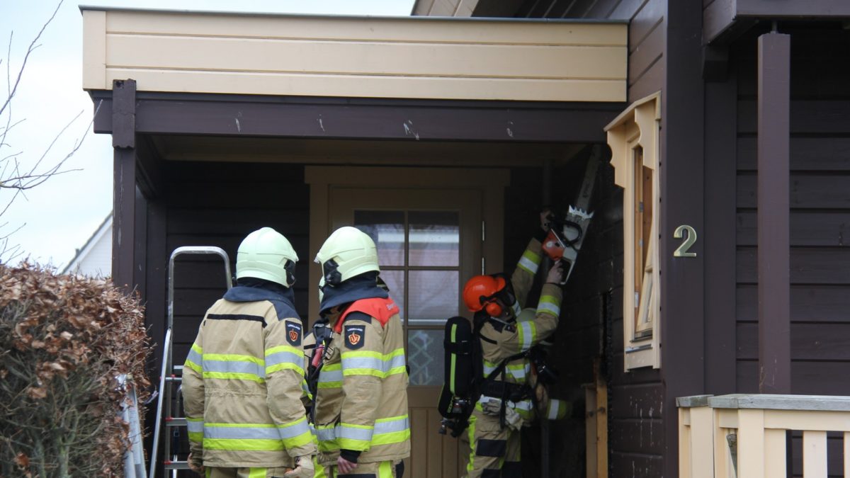 Brandweer voorkomt erger bij woningbrand in Blokzijl