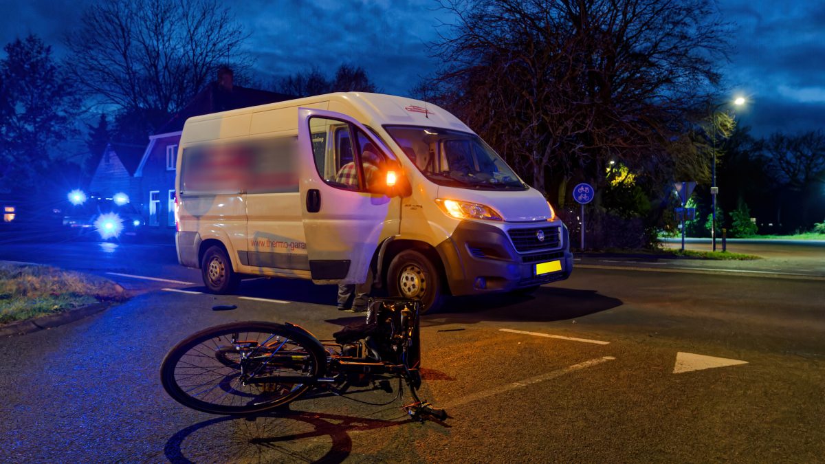 Fietser ernstig gewond bij aanrijding op de Rijksweg bij Uffelte