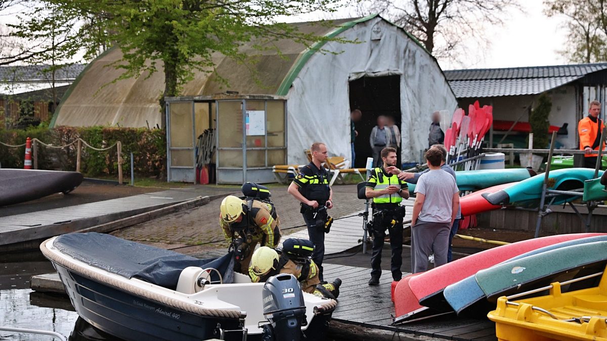 Man raakt ernstig gewond bij brandstof explosie op boot