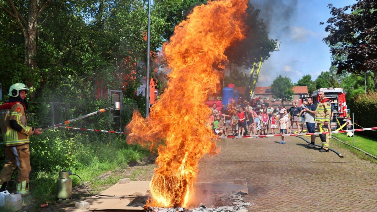 Brandweer Kuinre opent haar deuren ter ere van 100 jarig bestaan