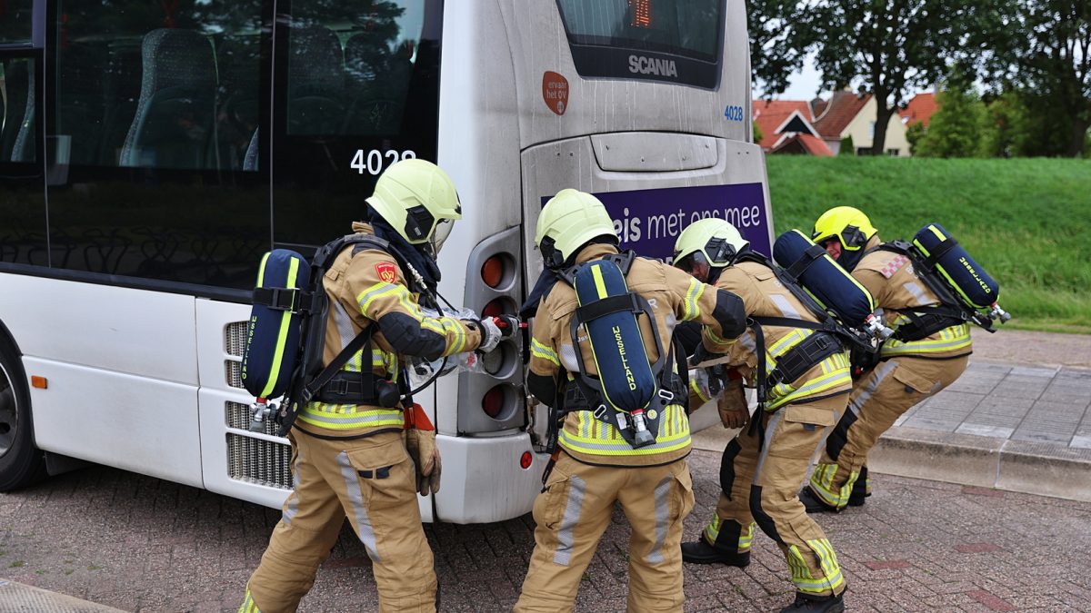 Brand in motorcompartiment van lijnbus
